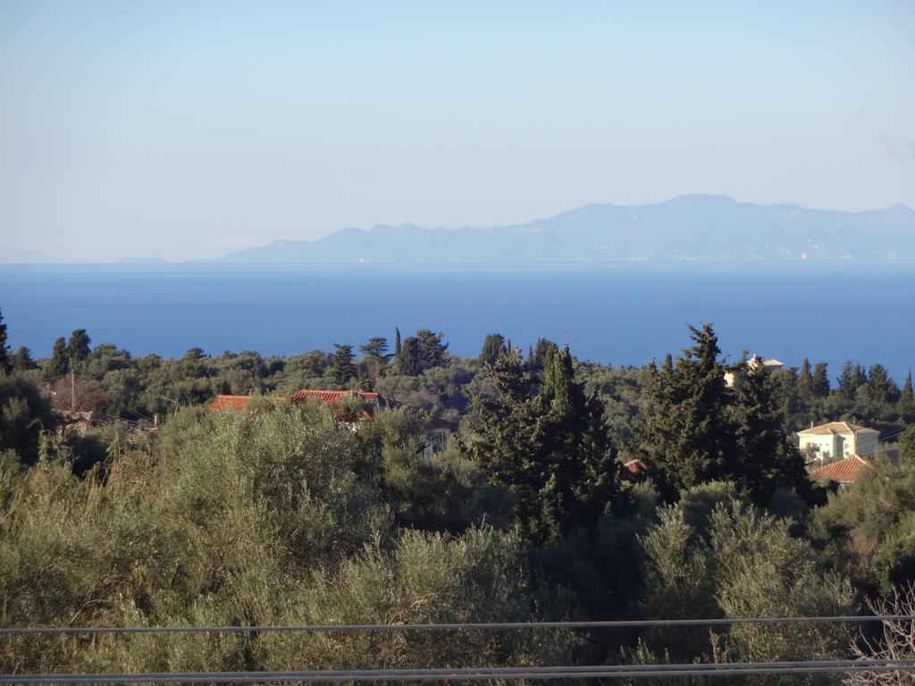 Pansion Filoxenia Apartments & Studios Tsoukaladhes Bagian luar foto