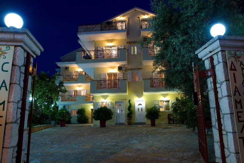 Pansion Filoxenia Apartments & Studios Tsoukaladhes Bagian luar foto